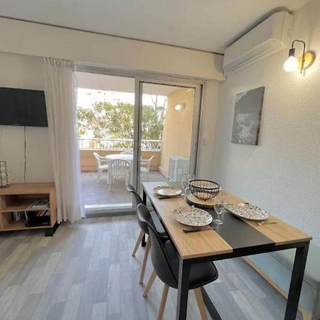 Appartement Port De Hyeres 4 Personnes Extérieur photo