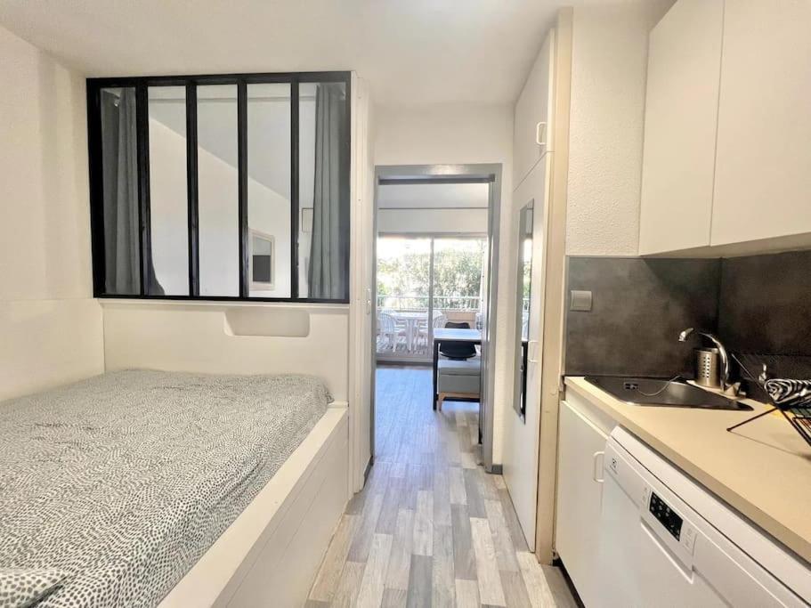 Appartement Port De Hyeres 4 Personnes Extérieur photo
