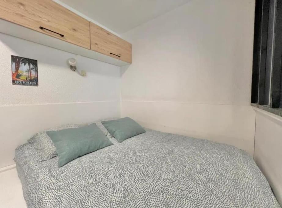 Appartement Port De Hyeres 4 Personnes Extérieur photo